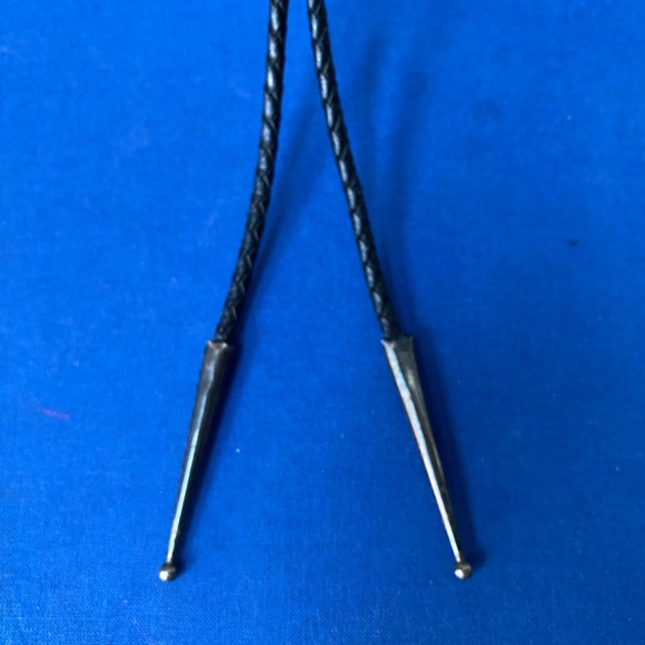 50-60's Vintage Native American Bolo Tie w/Turquoise & Sterling Silver Signed PW - Picture 5 of 10